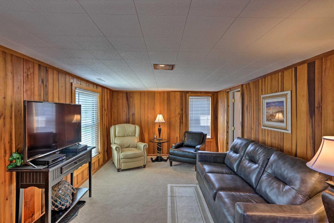 Home With Lake-View Deck By Camp Perry And Magee Marsh Port Clinton Dış mekan fotoğraf